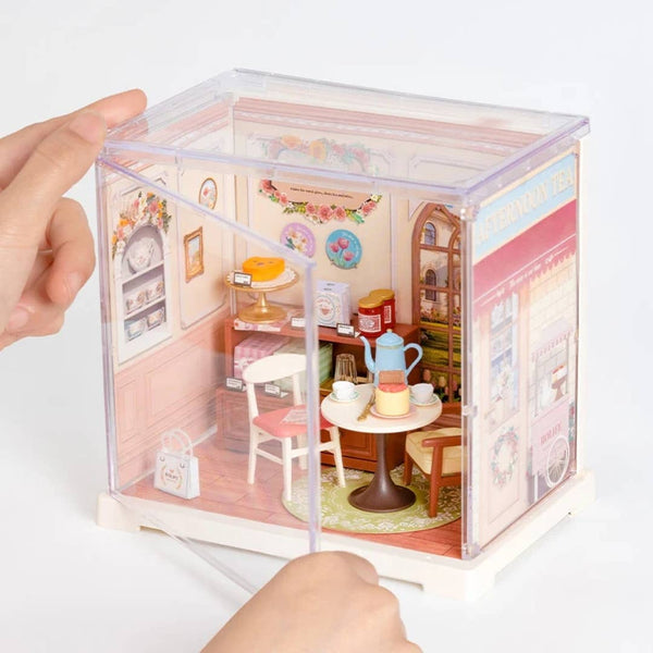 DIY Miniature House Kit: Honey Tea Lounge with Dust Cover